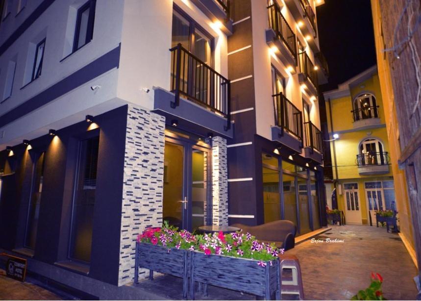 Comfort Hotel Струга Экстерьер фото