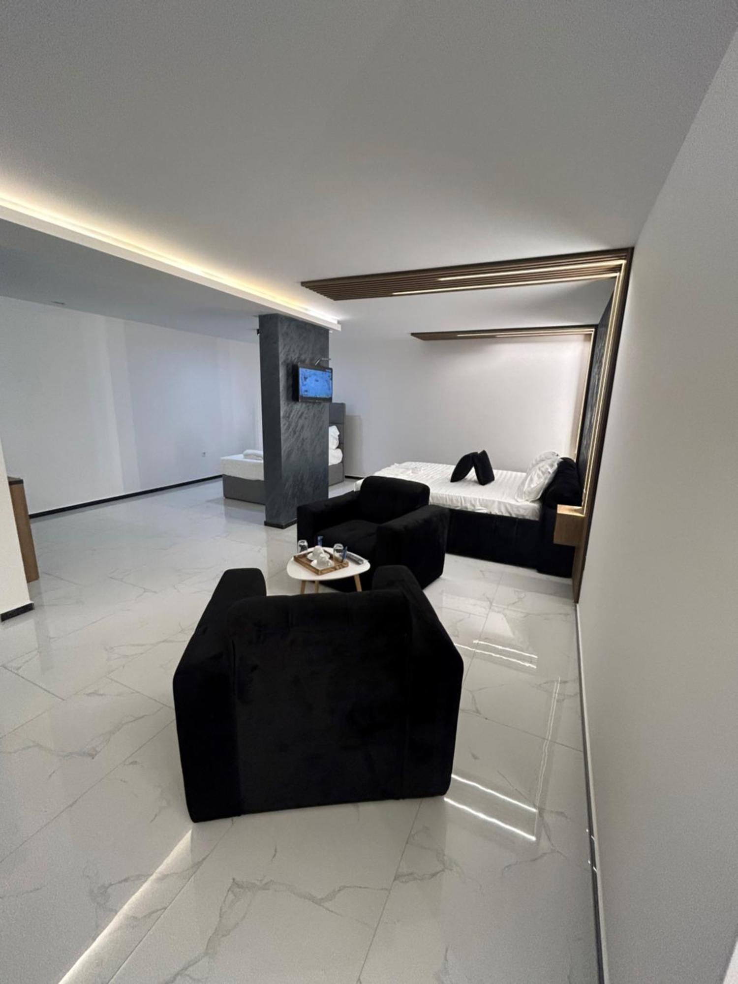 Comfort Hotel Струга Экстерьер фото