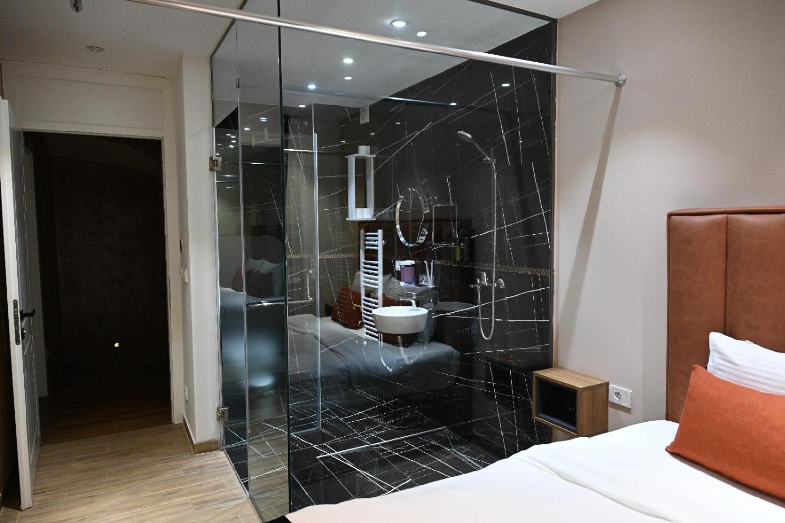 Comfort Hotel Струга Экстерьер фото